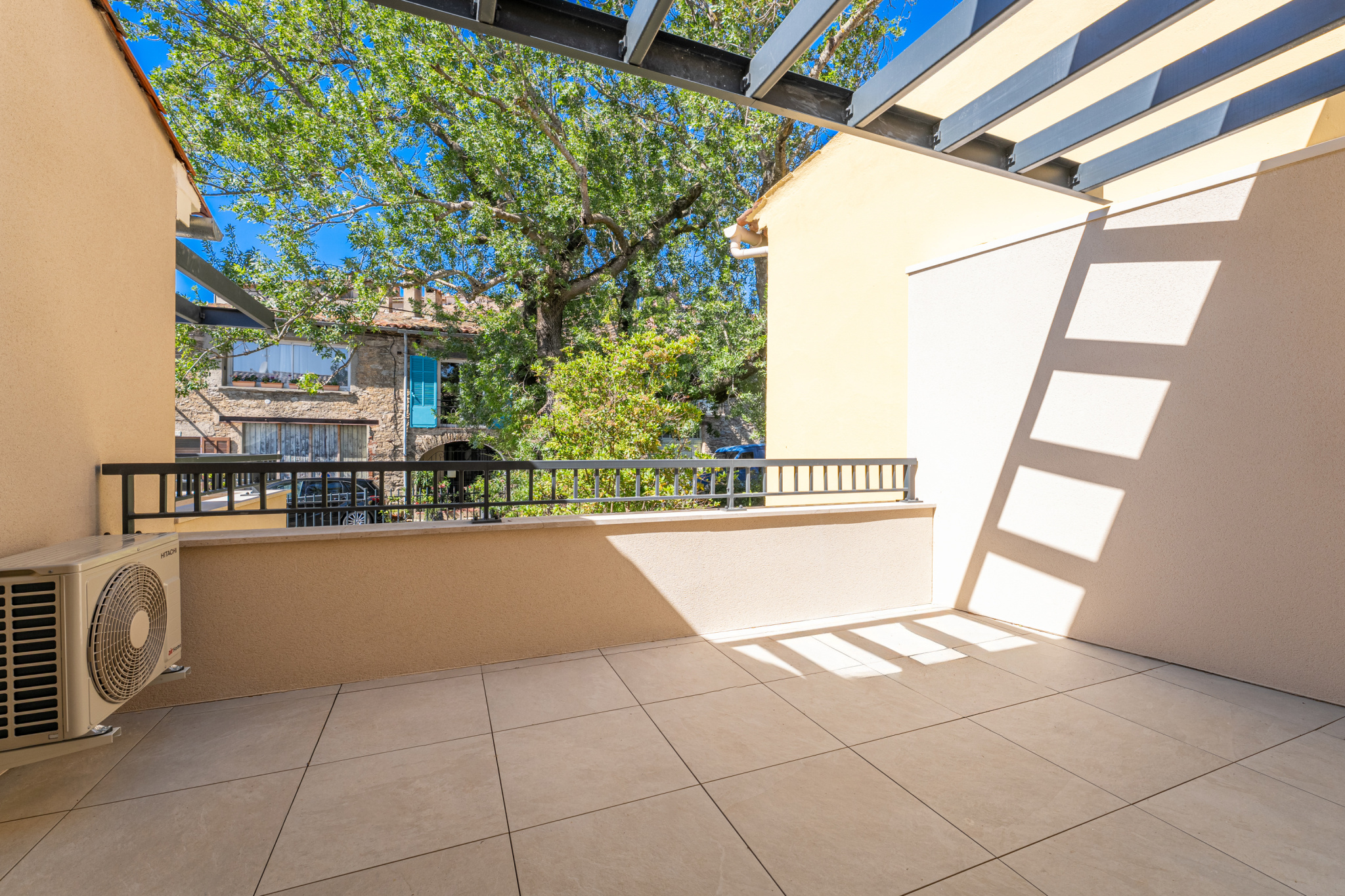 Appartement T3 neuf avec terrasse